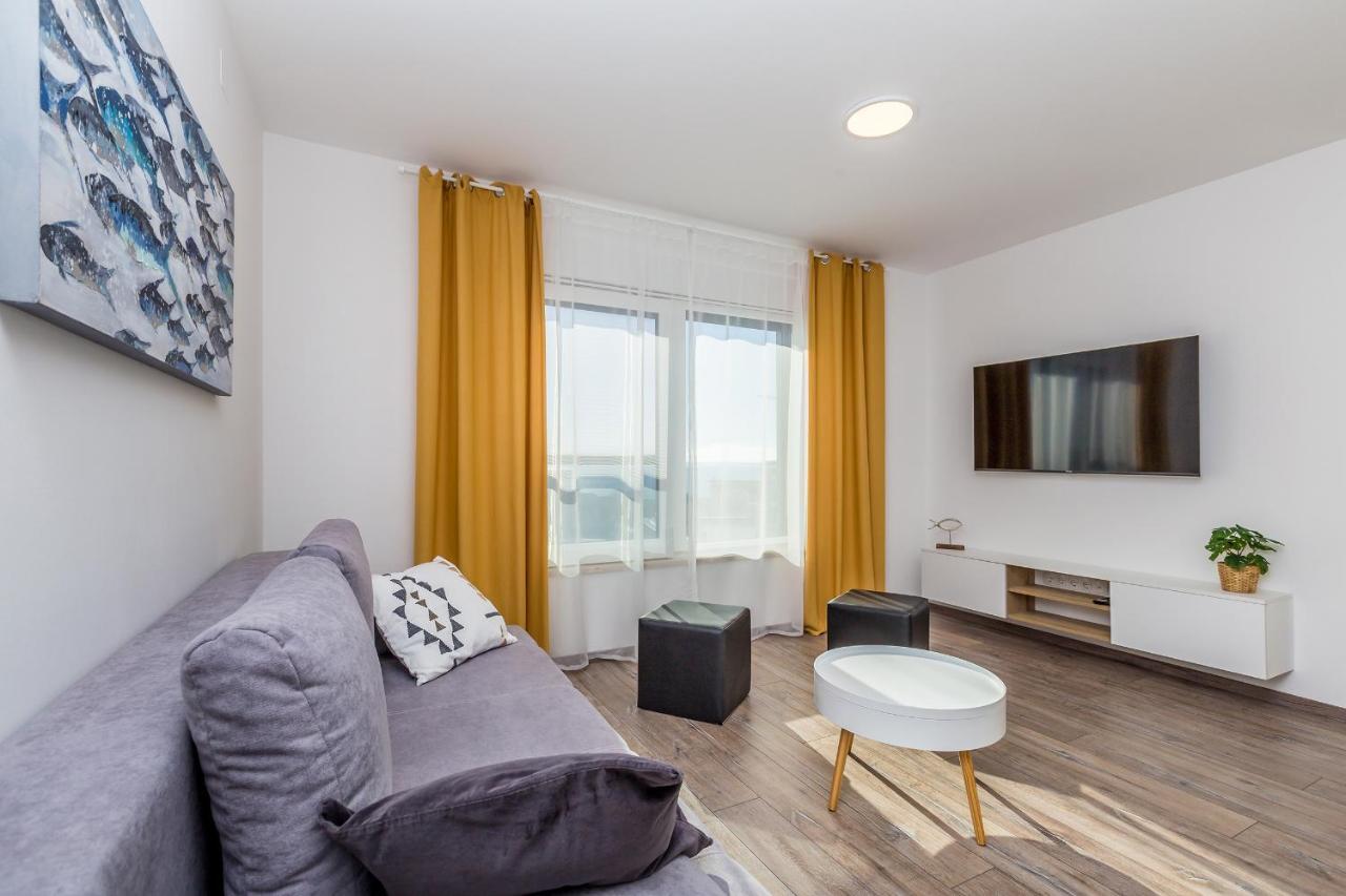 Apartments Luca Krk Town Eksteriør bilde
